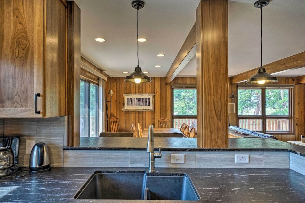 undefined 'peaceful Pines' Estes Park Home W/longs Peak View 10