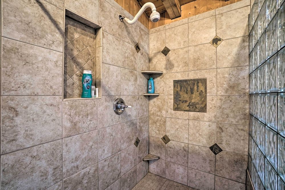 undefined Picturesque Log Cabin in Estes Park: 9 Mi. to Rmnp 7