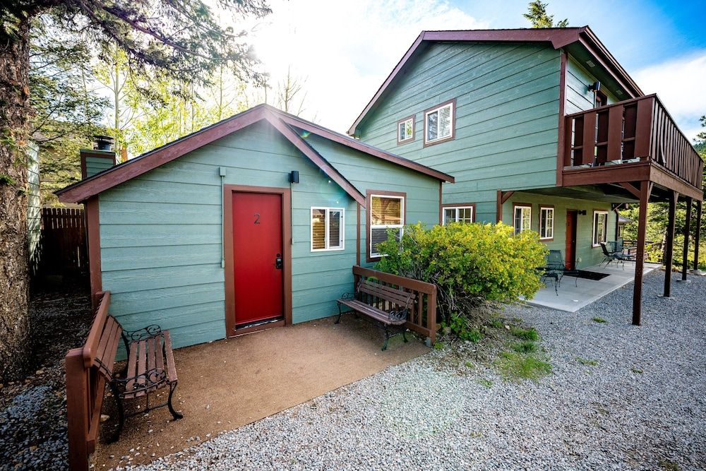 undefined River Ridge Cottages 8