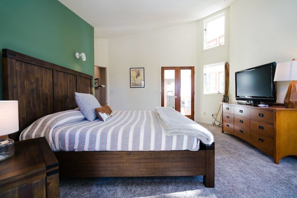 Chalet (3 Bedrooms)