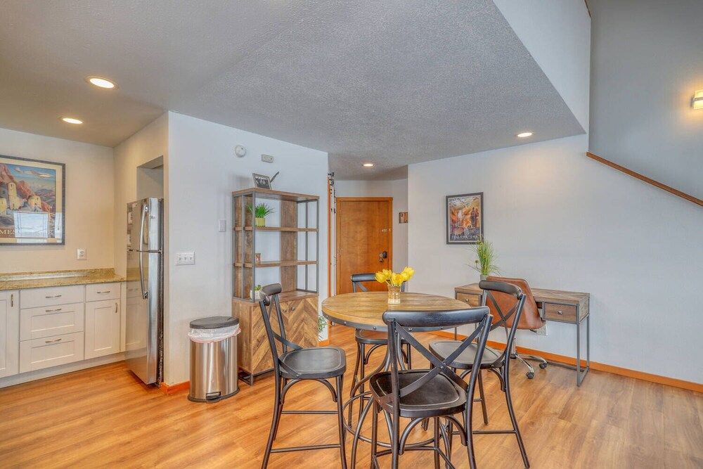 Valley View Loft