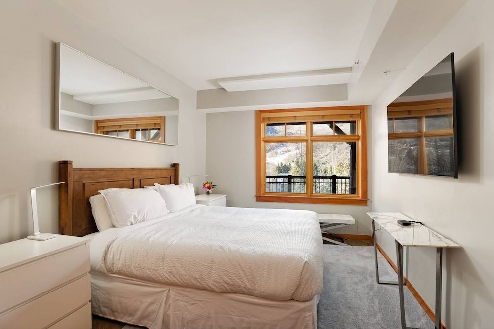 Condo (Capitol Peak 1 bedroom)