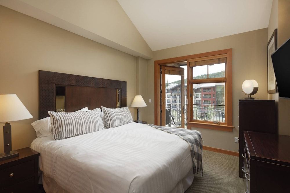 Condo (Capitol Peak 3518)