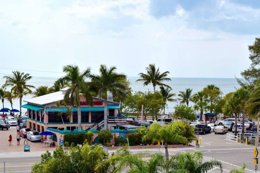 Beach & Tennis 3808