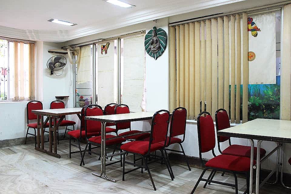 Food & Dining