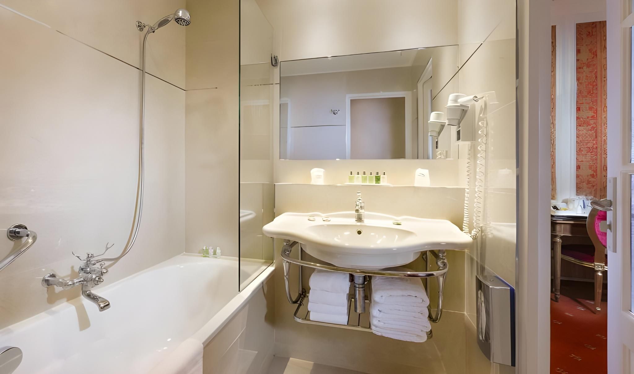 undefined Hotel Belfast 5