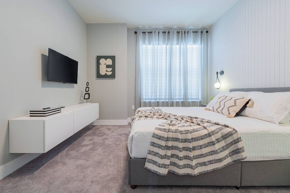 Studio (3 Bedrooms)
