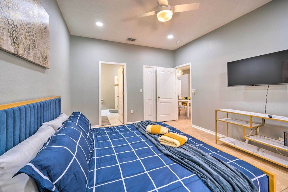 House (4 Bedrooms)