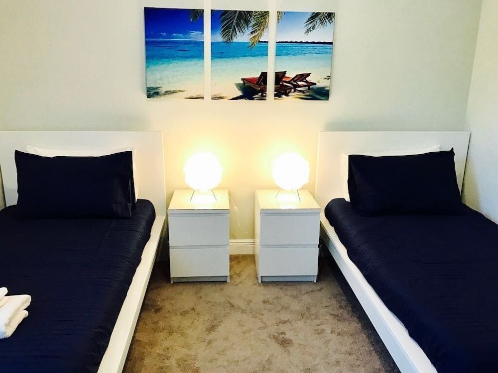 undefined 4 Bedroom Home by Ideal Experience VR 5