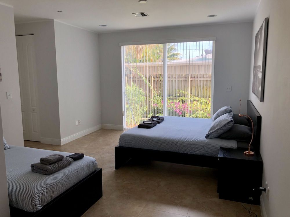 undefined Luxury Home by Ideal Experience VR 4