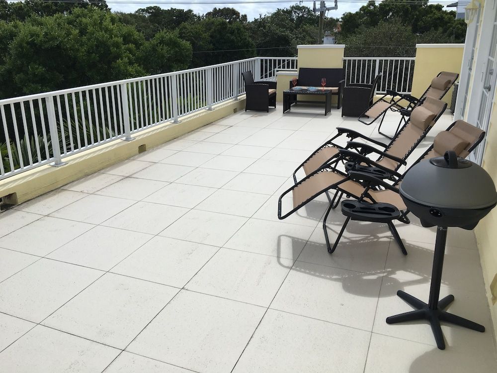 undefined 4BR Townhouse 906 by Ideal Experience VR 8