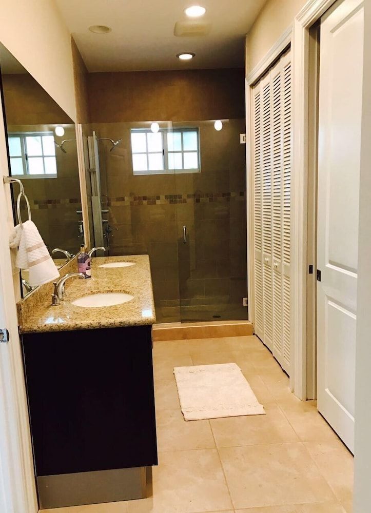 4BR Townhouse 906 by Ideal Experience VR Townhome, 4 Bedrooms, Non Smoking 20