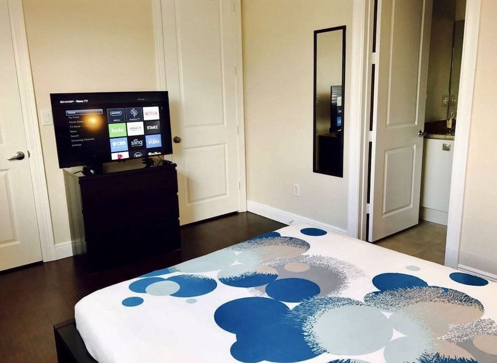 undefined 4BR Townhouse 906 by Ideal Experience VR 10