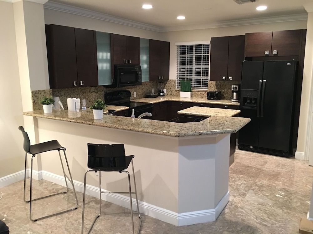 4BR Townhouse 906 by Ideal Experience VR Townhome, 4 Bedrooms, Non Smoking 14