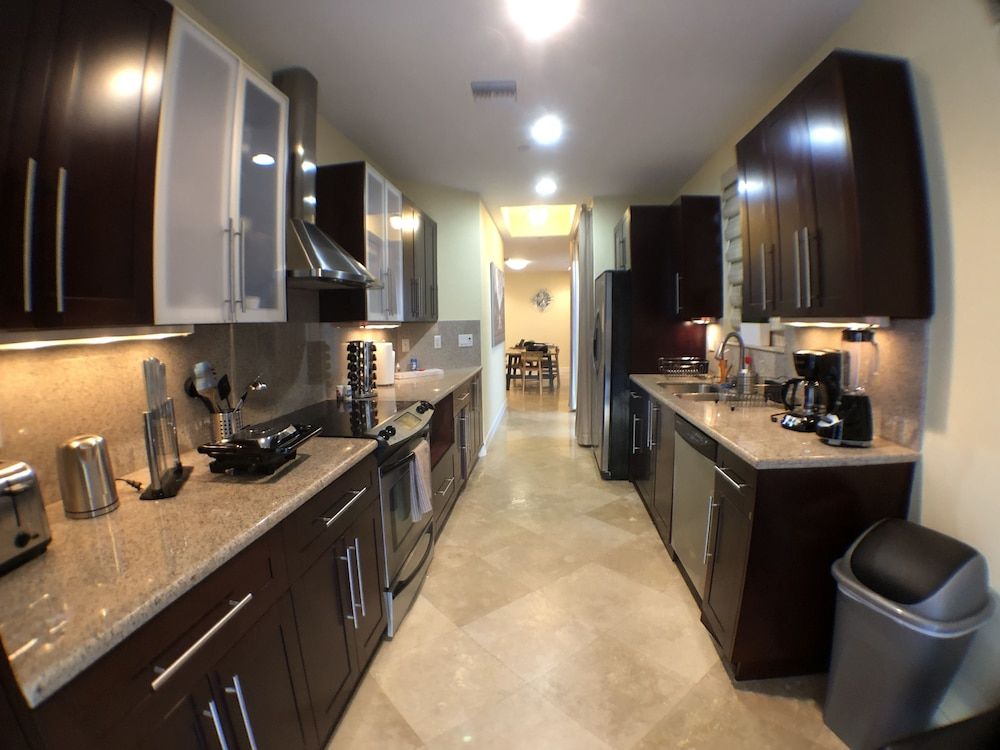 undefined 3BR Home wRooftop by Ideal Experience VR 7