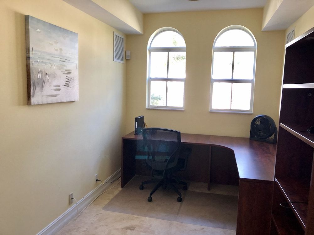 undefined 3BR Home wRooftop by Ideal Experience VR 9