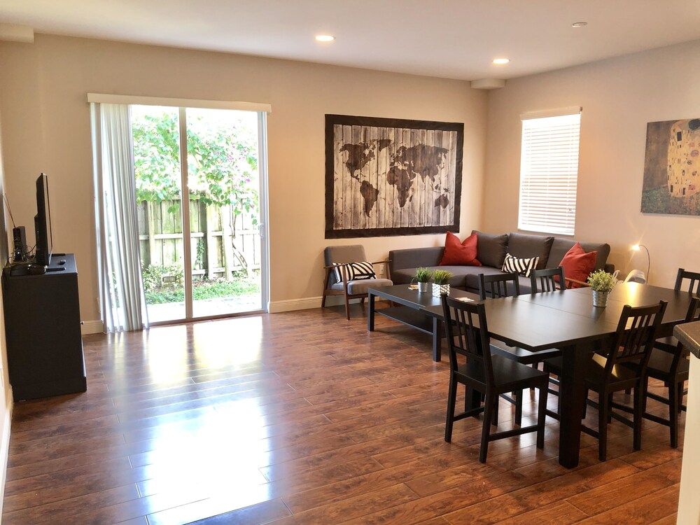 undefined 4BR House 219 by Ideal Experience VR 5