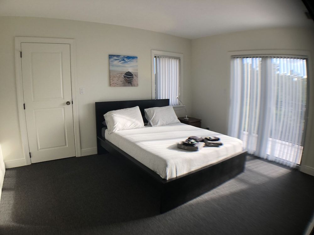 Huge House in Fort Lauderdale -  821 House, 3 Bedrooms, Kitchen 6