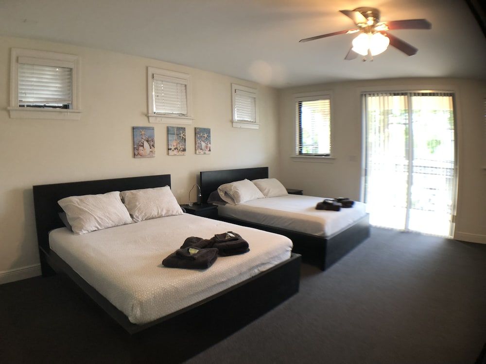 undefined Huge House in Fort Lauderdale -  821 9