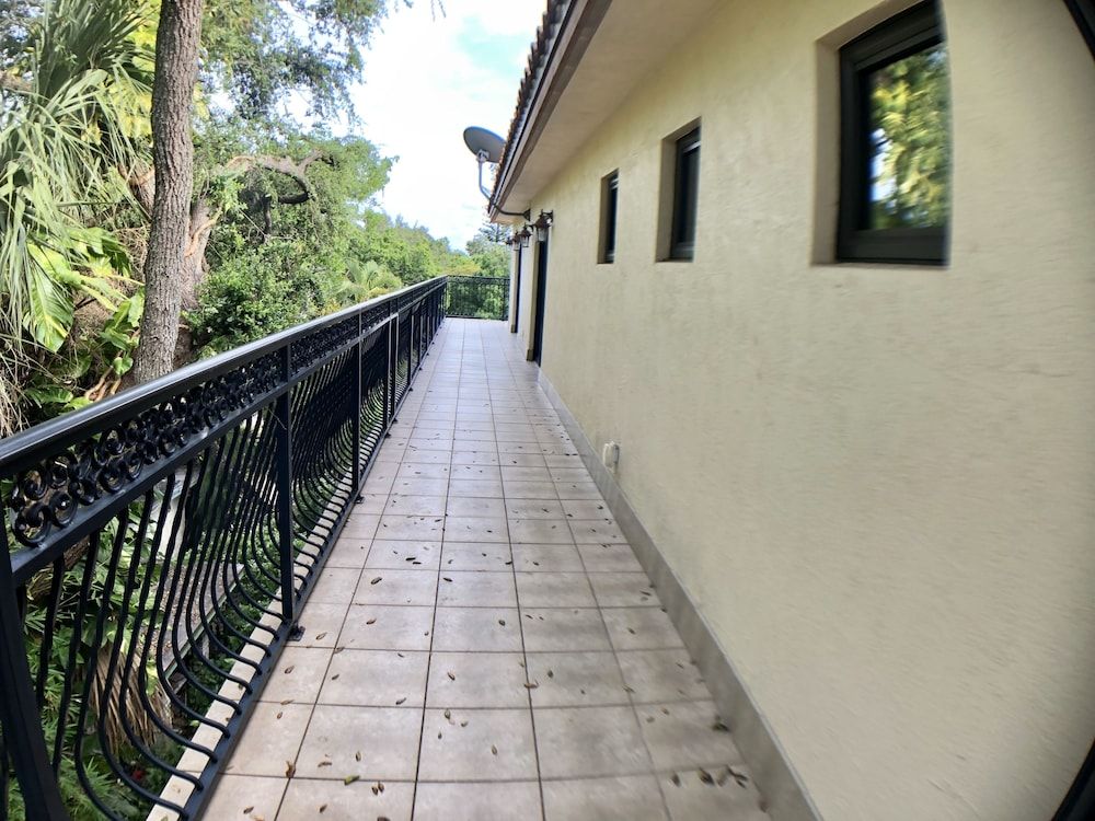 undefined Huge House in Fort Lauderdale - 819 4