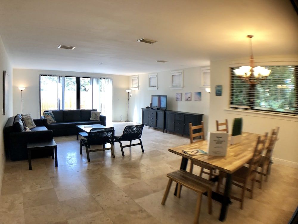 undefined Huge House in Fort Lauderdale - 819 5