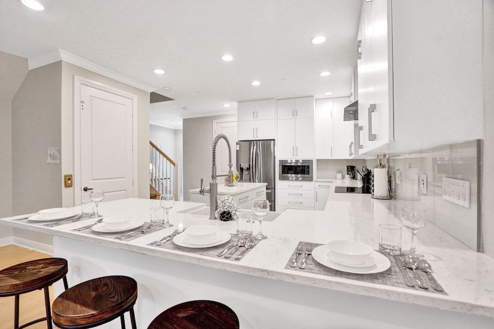 Fabulous 4BR home close to beach House 24