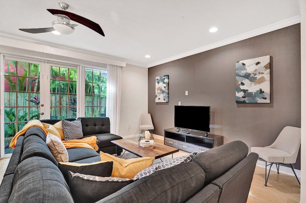 Fabulous 4BR home close to beach House 32