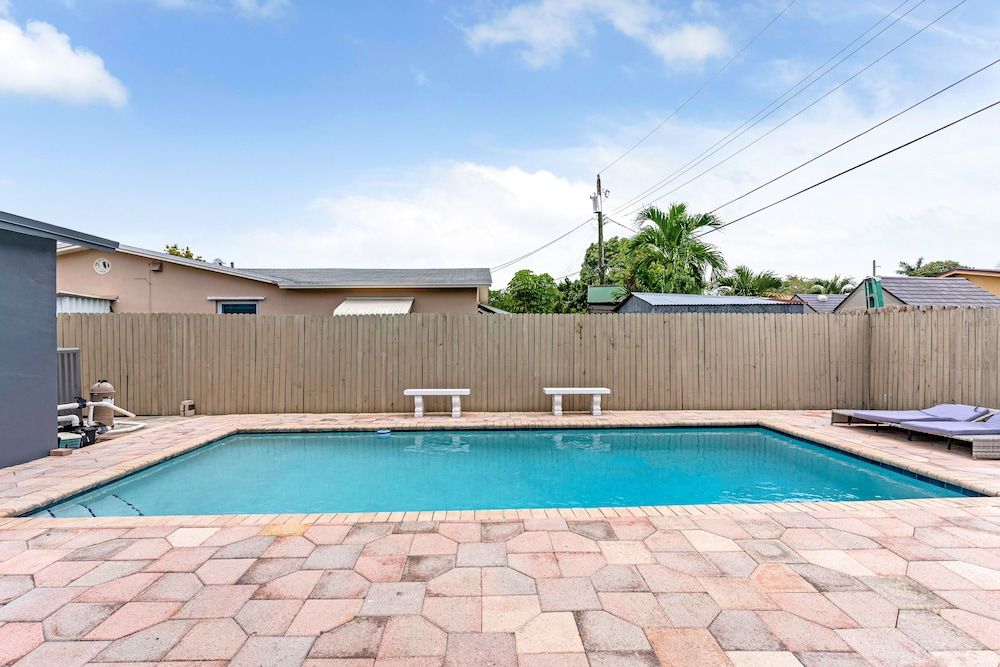 undefined Dania Hills w Pool 10 min to Beach 4