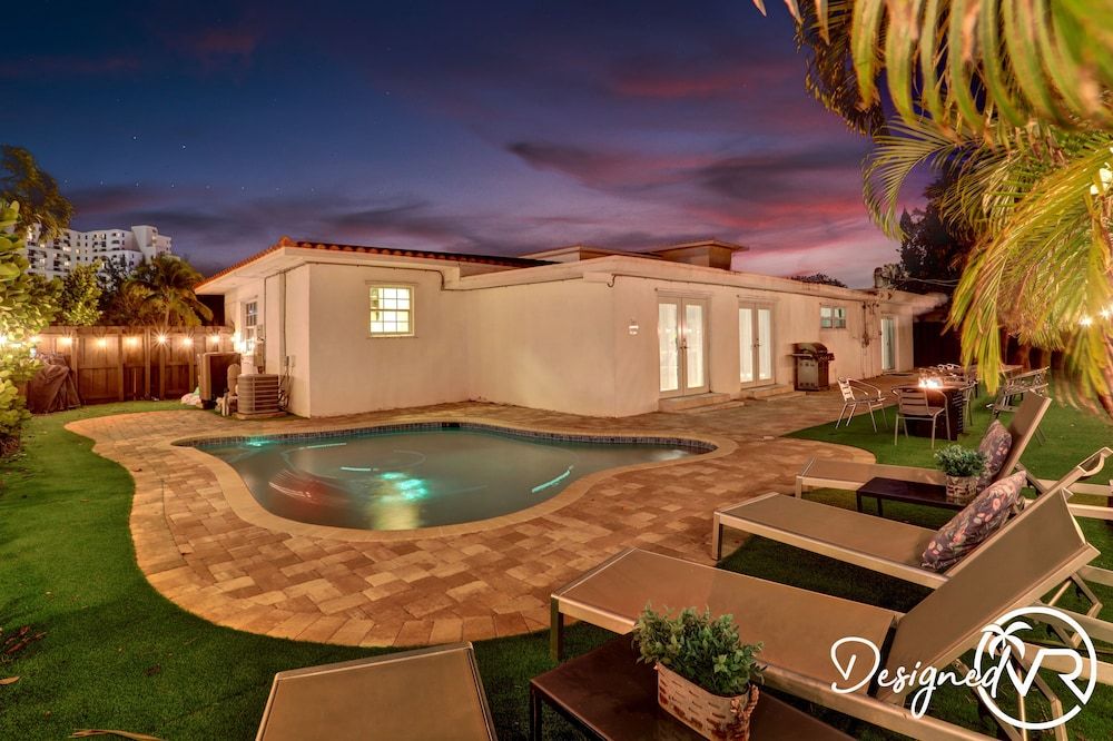 undefined Family-Friendly Beach House, Steps to Beach 10