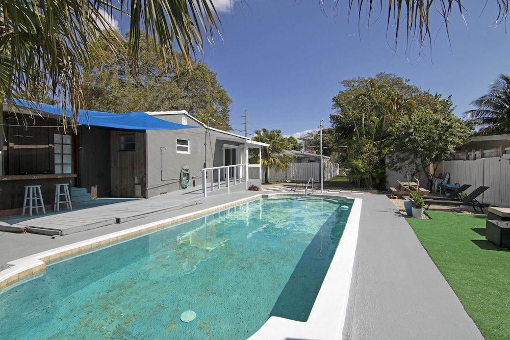 undefined Tarpon River Getaway 2