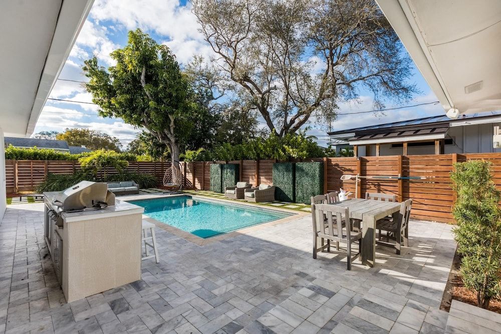 undefined Heated Pool BBQ Olas Villa by Rovetravel 3