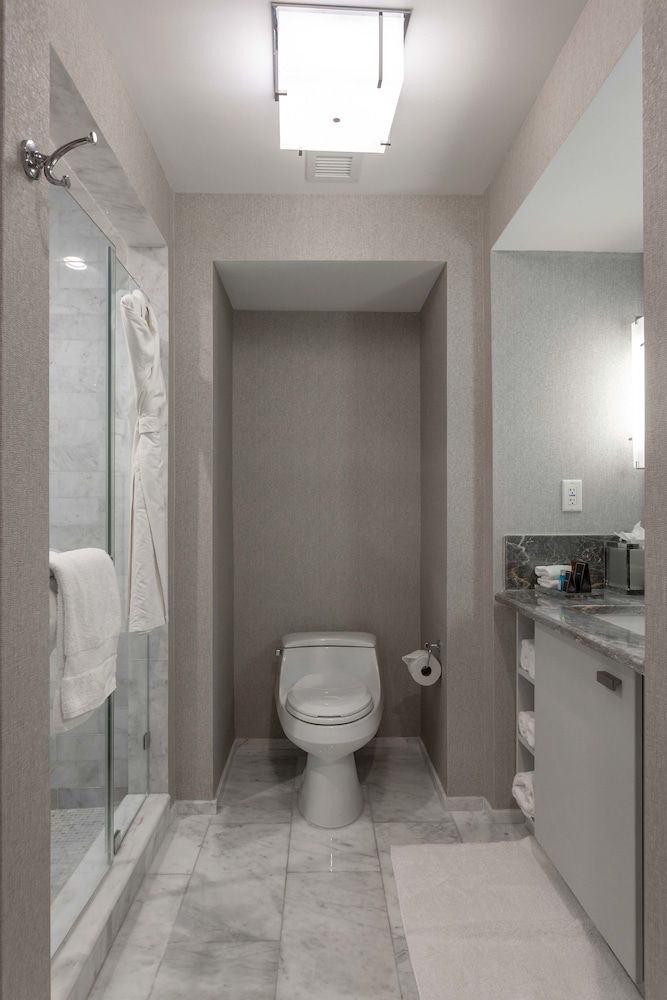 Charming Beachfront Condo With Large Balcony Apartment (2 Bedrooms) 28