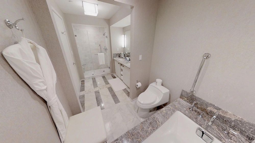 Beachfront Condo With Large Balcony Apartment (0 Bedroom) 20