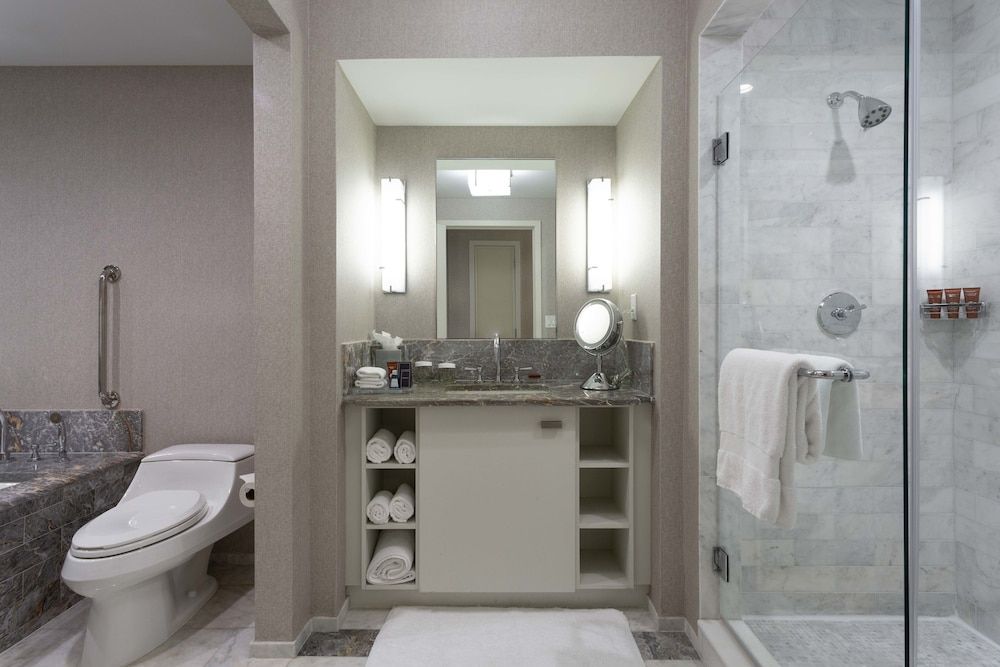 Beachfront Condo With Large Balcony Apartment (0 Bedroom) 25