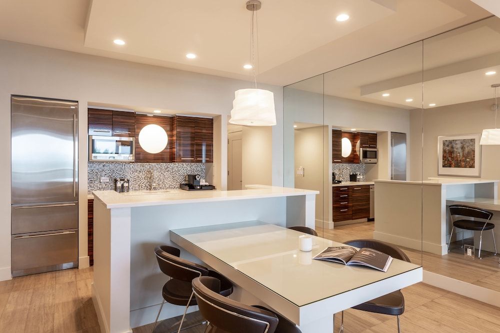 undefined Luxury Condo on the Beach 8