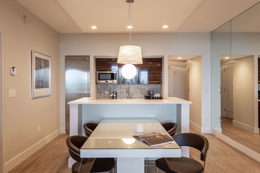 undefined Luxury Condo on the Beach 9