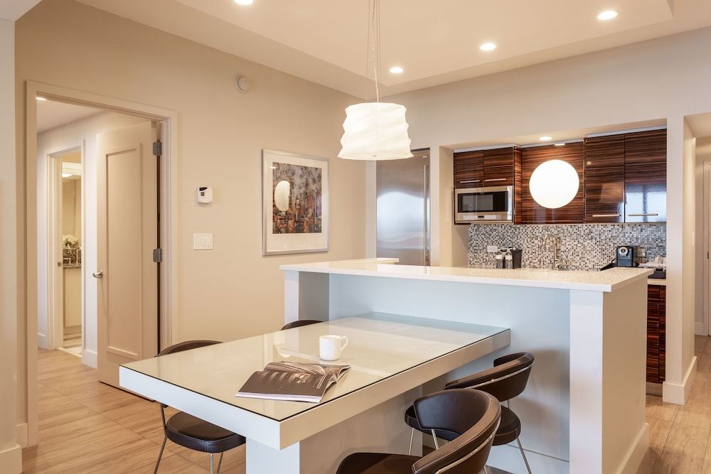 undefined Luxury Condo on the Beach 5