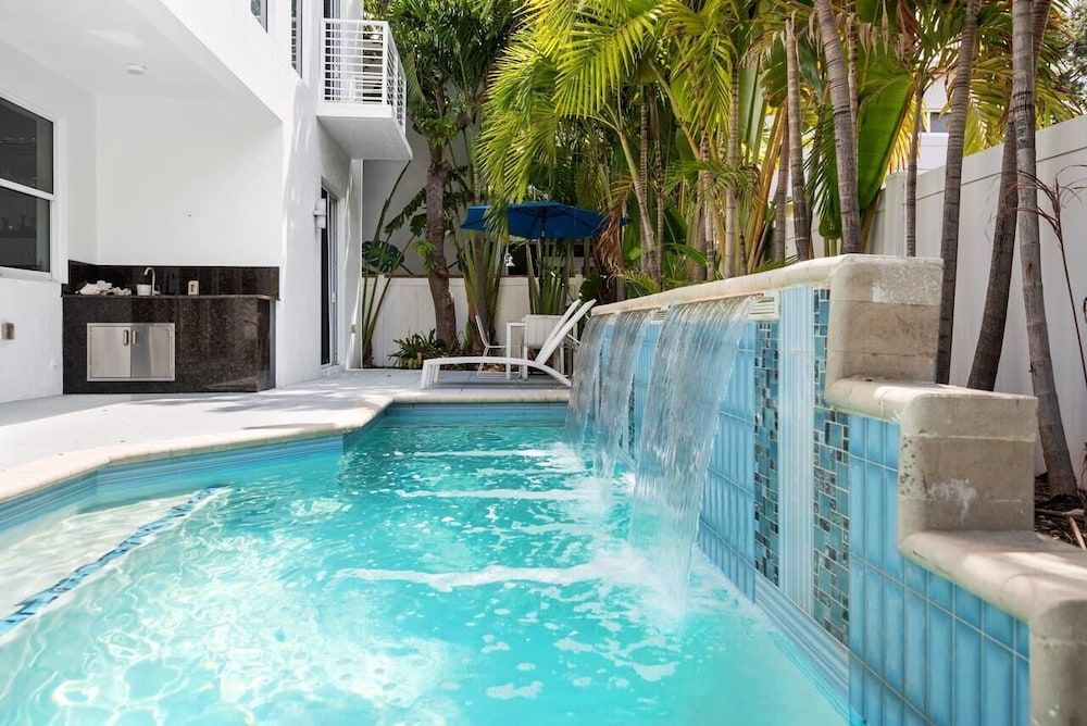 undefined Modern Home w/ Roof Deck & Pool