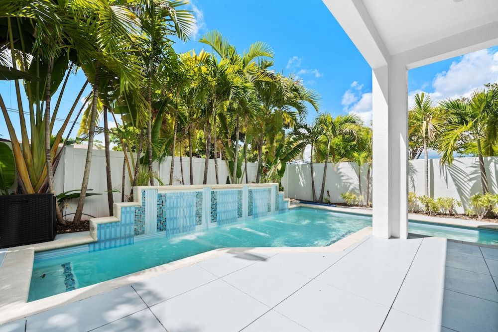 undefined Modern Home w/ Roof Deck & Pool 2