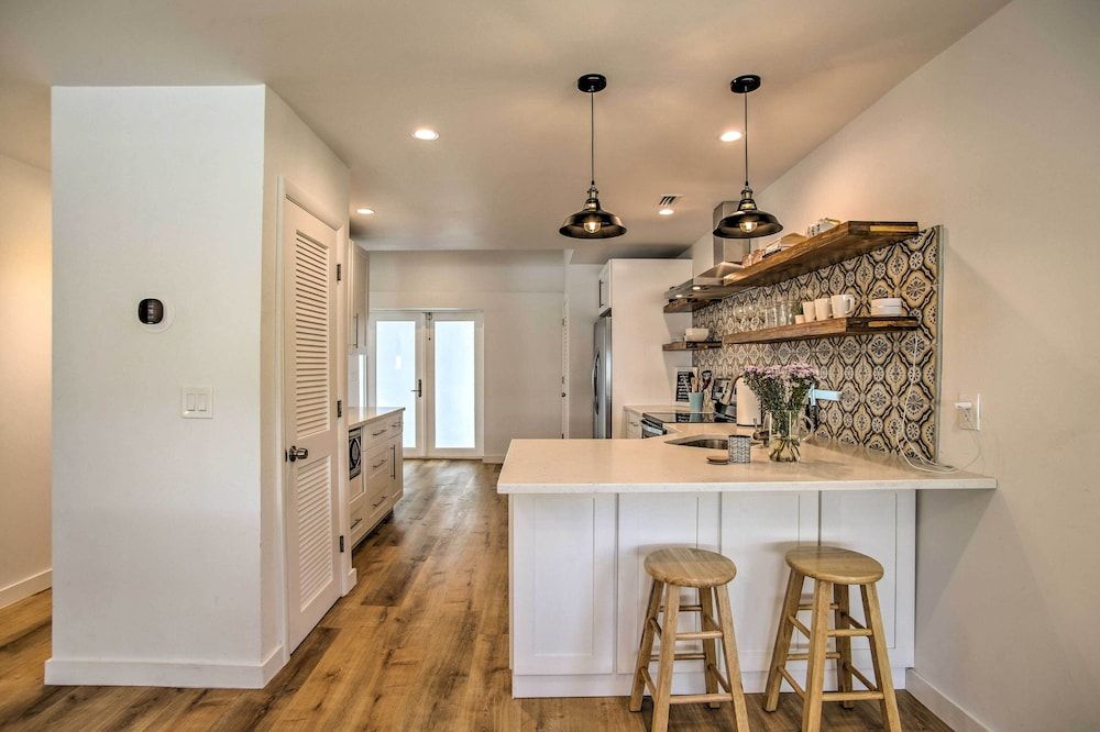 undefined Modern Home w/ Shared Pool in Fort Lauderdale! 10