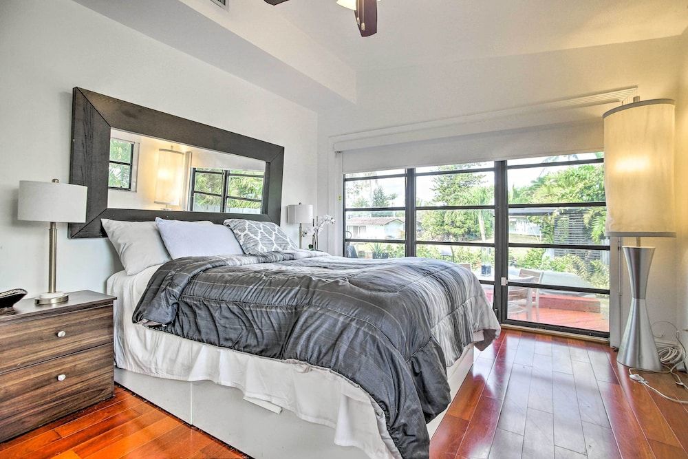 undefined Fort Lauderdale Home w/ Fire Pit Near Beach! 5