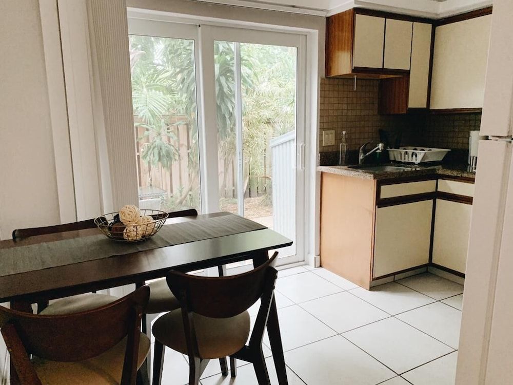 Galleria Apartments by Lowkl Superior Double Studio w/ Patio, Kitchen & Futon 4