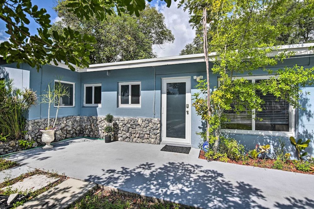 undefined Shady & Eclectic Fort Lauderdale Dwelling w/ Yard! 5