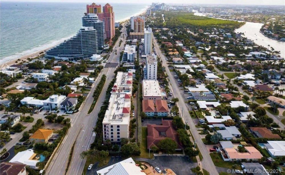Walk to Fort Lauderdale Beach - Perfect Beach Escape Apartment 6
