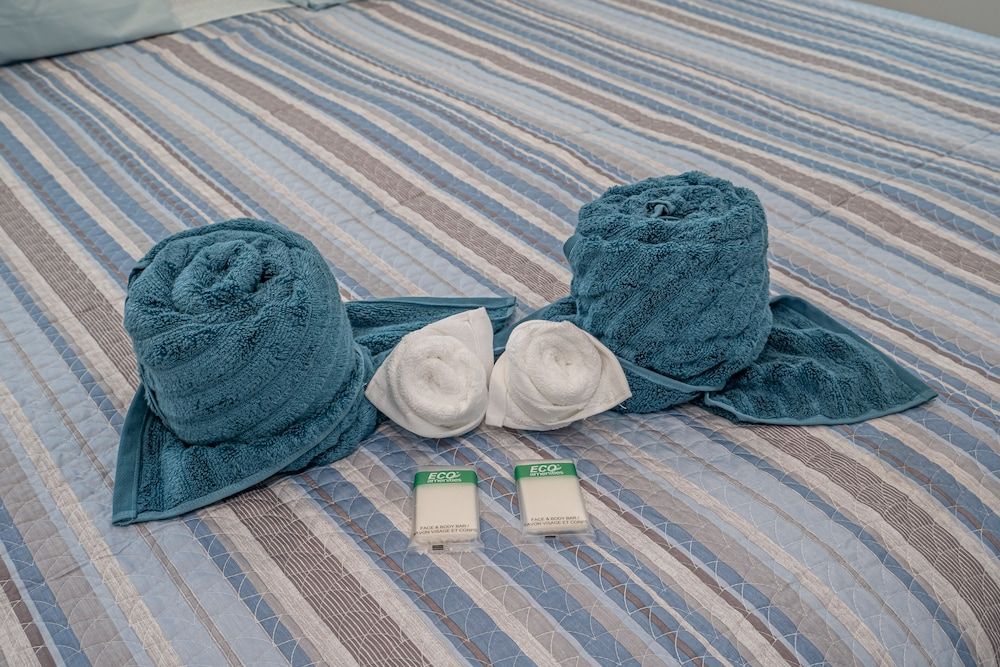 undefined Purple Pelican by Opus (Suite 1) 4