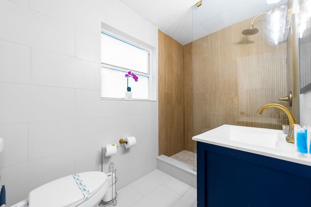 The Blue Parrot Deluxe Apartment 18