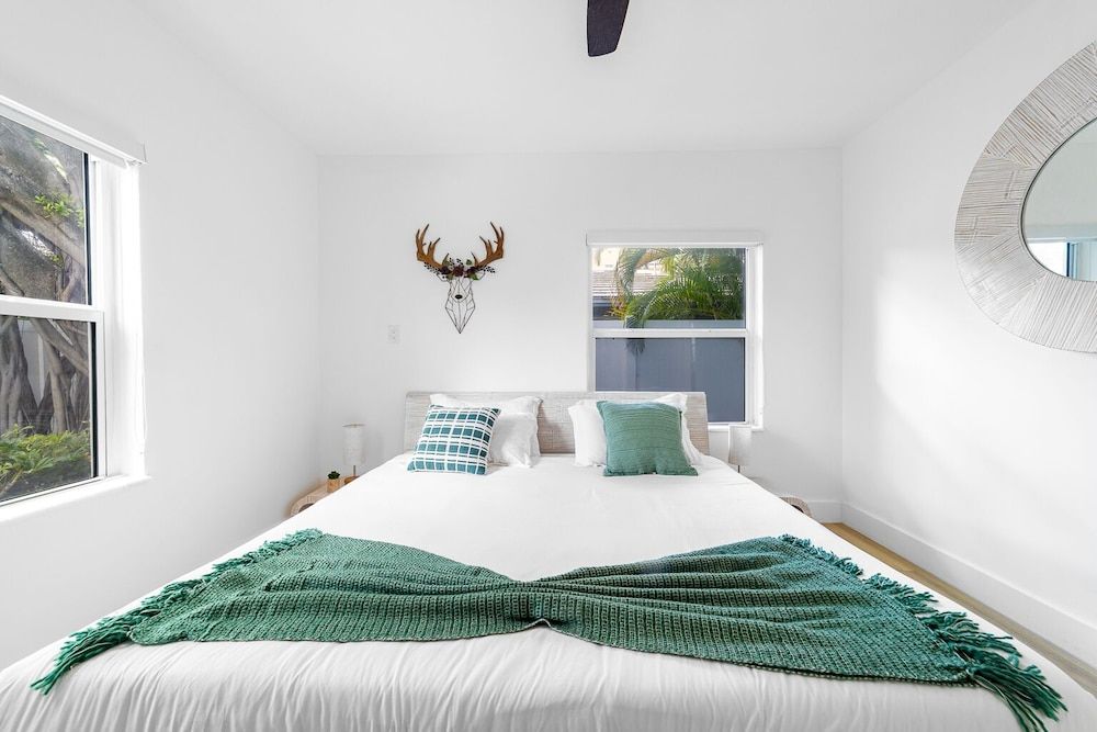 The Blue Parrot Deluxe Apartment 3