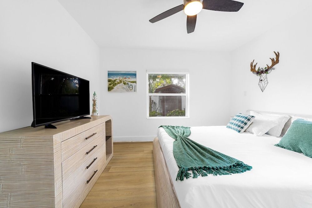 The Blue Parrot Deluxe Apartment 4