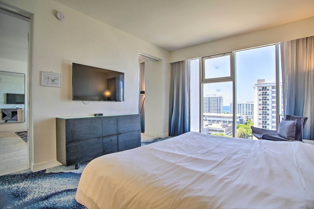 undefined Stylish Beach Condo w/ Balcony & Ocean Views! 4