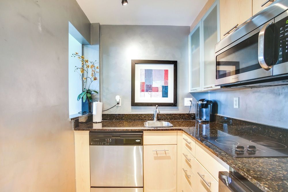 undefined Modern Ft Lauderdale Condo ~ 7 Mi to Airport! 5